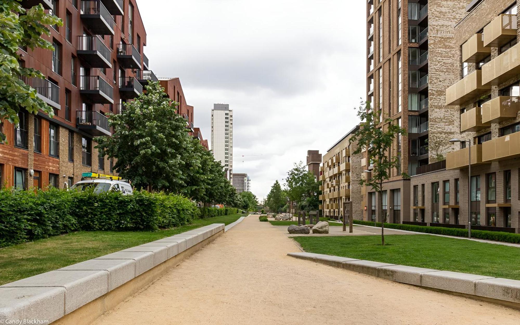 2-bedroom Thameside Getaway Apartment London